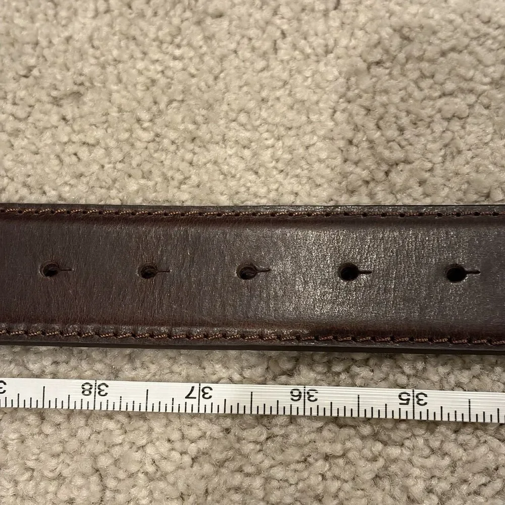 NWOT Genuine Leather Men’s Belt With Long Horn Buckle Size 34 Brown